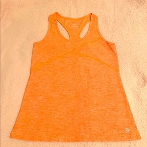 Oiselle tank top